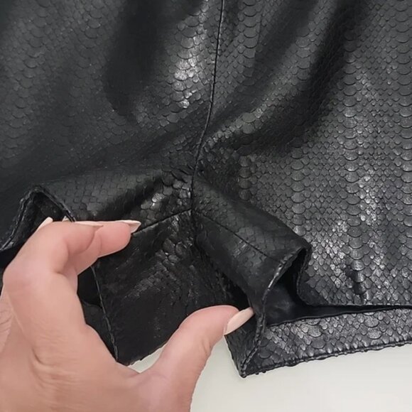 J BRAND TULLIA LEATHER SHORT SHORTS - SNAKESKIN TEXTURE EMBOSSED PRINT - REAL - Picture 10 of 14